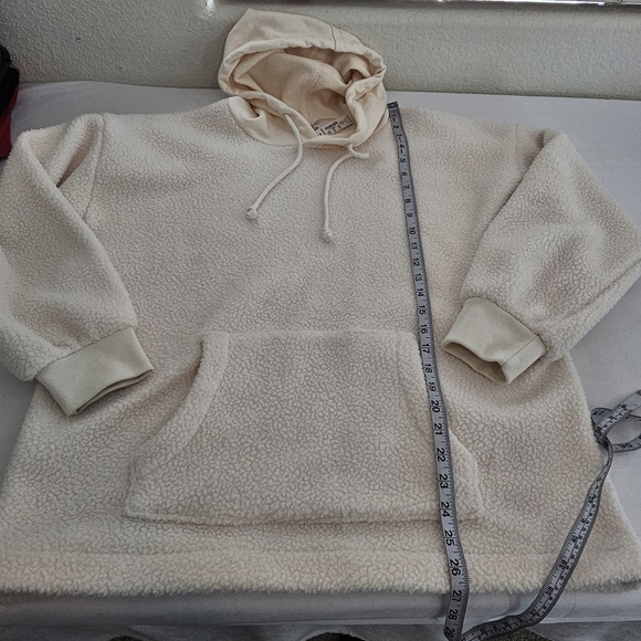 Madewell Resourced Fleece Bubble Sleeve Hoodie Sweatshirt - Picture 8 of 11